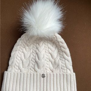 White Lululemon beanie